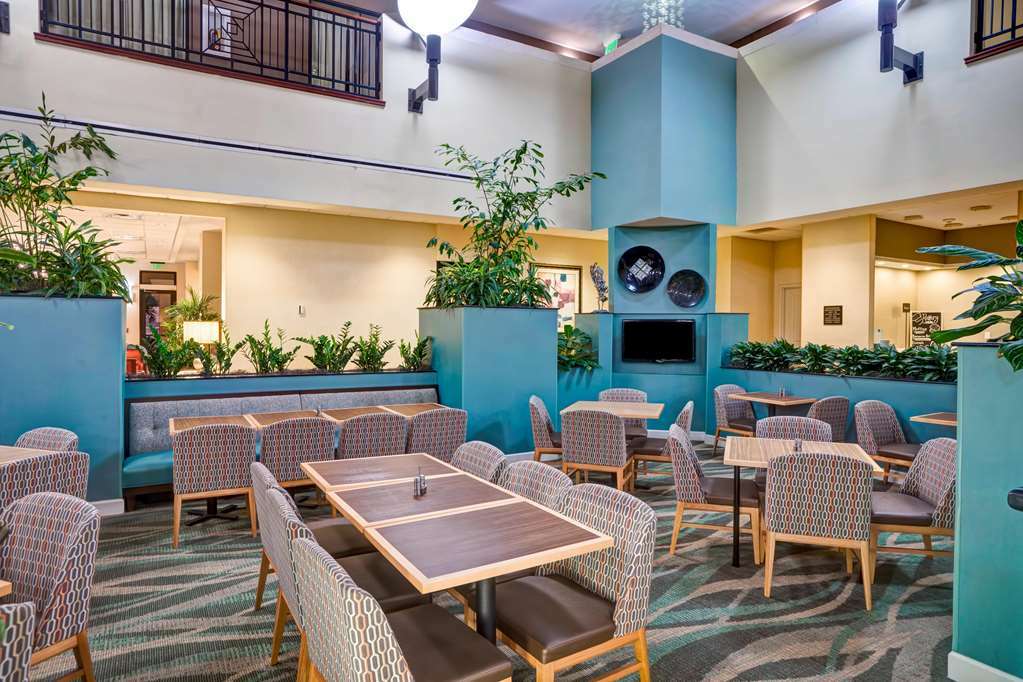 Homewood Suites By Hilton Sudbury Restaurant foto